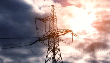 yüksek gerilim kule