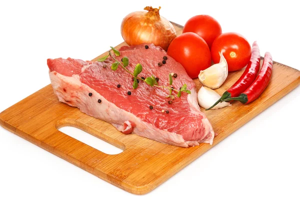 Carne y hortalizas crudas — Foto de Stock