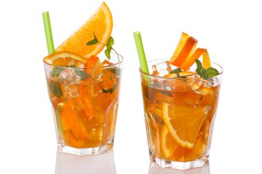 portakal ve nane ile limonata yenileniyor