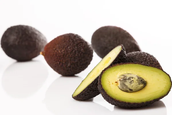 Stapel van kleine avocado 's — Stockfoto