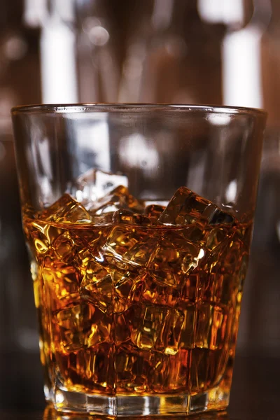 Vaso con whisky —  Fotos de Stock