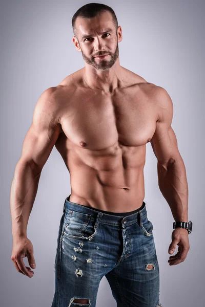 Sin camisa Hombre musculoso guapo — Foto de Stock