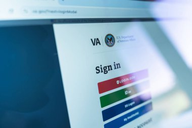 Riga, Letonya - 26 Haziran 2024 - VA.gov web sitesi bir dizüstü bilgisayarda görüntülendi.