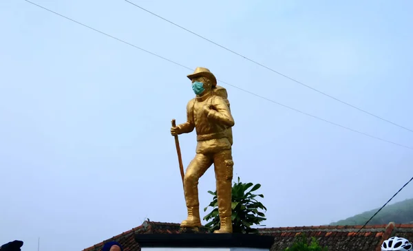 Magelang Indonesia Octubre 2020 Estatua Alpinista Butuh Village Nepal Van — Foto de Stock