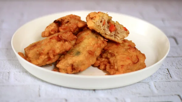 Pastel Crujiente Frito Plato Blanco Misua Misoa Fideos Trigo Fino — Foto de Stock