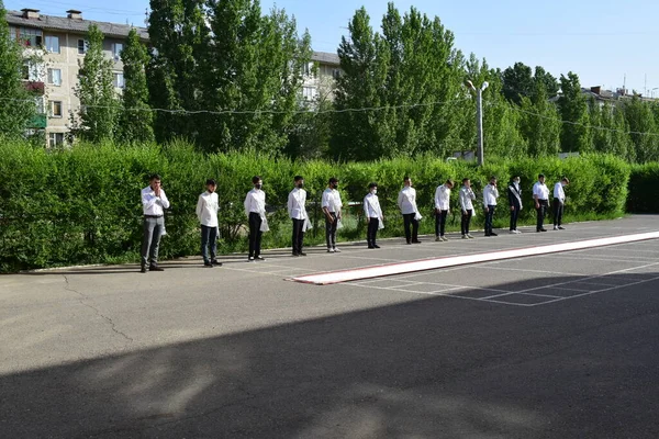 Linha Escolar Dedicada Aos Graduados Dos Anos Uralsk 2021 — Fotografia de Stock
