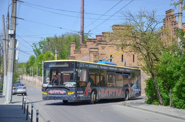 Chernivtsi Ucrania Abril 2019 Trolebús Laz E183 347 Cabalgando Con — Foto de Stock