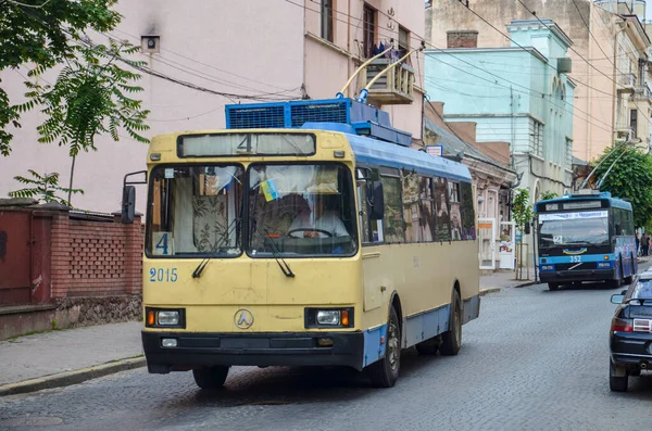 Chernivtsi Ukraine 2019 Trolleybus Laz 52522 2015 Den Oudsten 352 — 스톡 사진