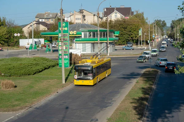 Chernivtsi Ukraine September 2020 Trolleybus Dnipro T203 Maz 382 Ridning — Stockfoto