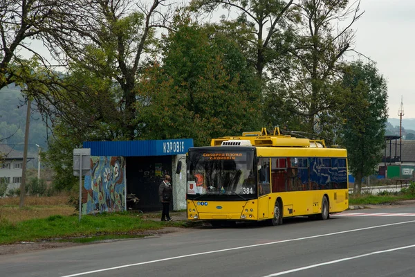 Coroviia Ucrânia Outubro 2020 Trolleybus Dnipro T203 Maz 384 Chernivtsi — Fotografia de Stock