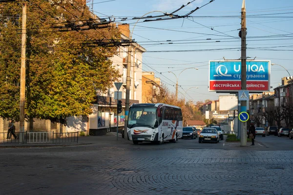 Chernivtsi Ucrania Noviembre 2020 Autobús Omnibus Trading Sunstar Sarasota Midi — Foto de Stock