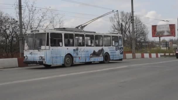 Chernivtsi Ucraina Aprile 2021 Trolley Skoda 14Tr 286 Sella Passeggeri — Video Stock