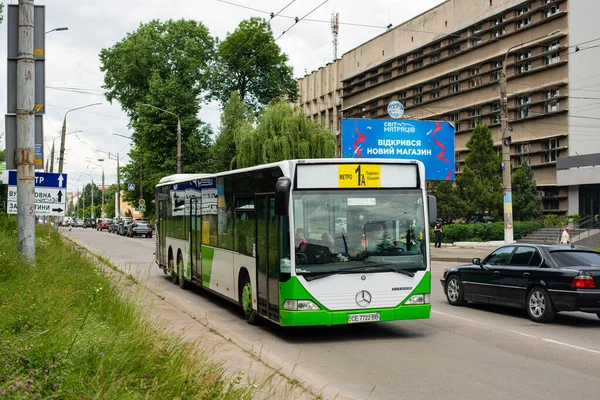 Chernivtsi Ukraine Juni 2021 Bus Mercedes Benz O530 Rijden Met — Stockfoto