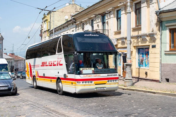 Chernivtsi Ucrania Junio 2021 Autobús Neoplan N516 Caballo Con Los —  Fotos de Stock