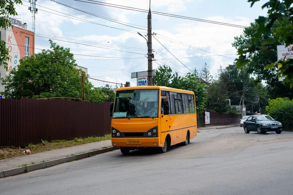 Chernivtsi Ucrania Julio 2021 Autobús Van A07 Tata Con Los — Foto de Stock