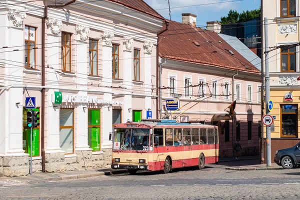 Chernivtsi Ukraine Augusti 2021 Trolleybus Skoda 14Tr 323 Kiev 414 — Stockfoto