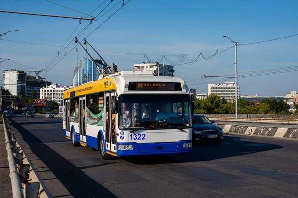 Chisinau Moldova September 2021 Trolleybus Rtec 62321 Bkm 1322 Riding — Stock Photo, Image