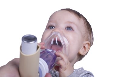 Astım Inhalator kullanarak bebek