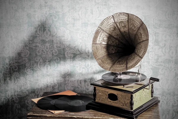 Vieux gramophone — Photo