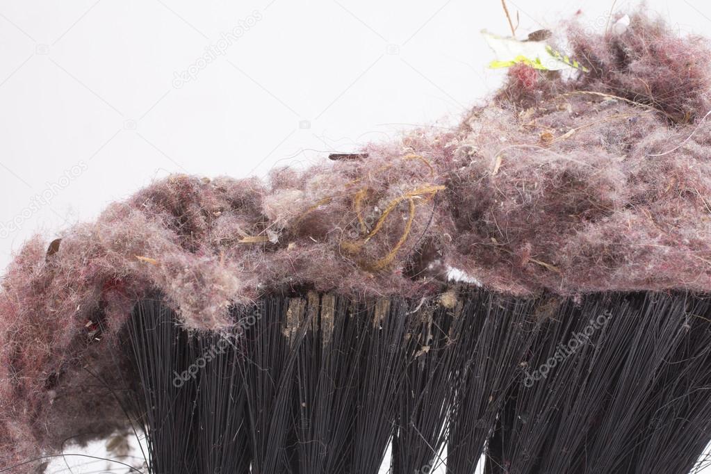 воздушно пылевой. оседает пыль и взору открываются. сдуть пыль с книги. мокрая пыль. памятка по борьбе с пылью.