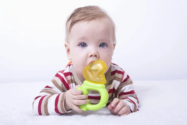 Bebek teether ile — Stok fotoğraf