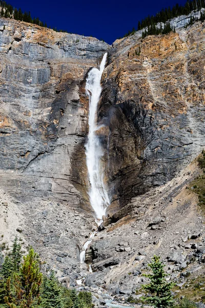 タカカウ滝、ヨーホー国立公園、アルバータ、カナダ — ストック写真
