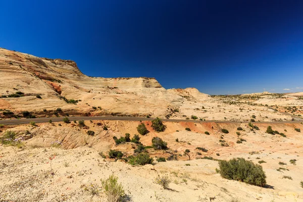 De weg van de een miljoen Dollar van Boulder naar Escalante, Verenigde Staten. — Stockfoto