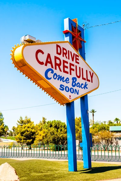 Bienvenido a Fabuloso signo de Las Vegas, Las Vegas, Nevada, Estados Unidos — Foto de Stock