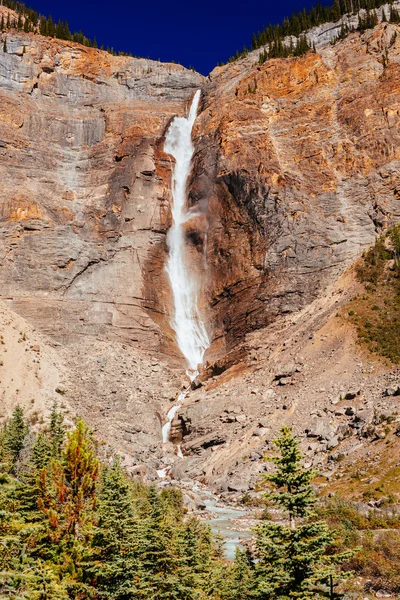 Takakkaw Falls, Yoho National Park, Alberta,カナダ — ストック写真