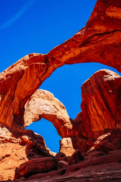 Dvojitý oblouk v národním parku Arches, Utah, Usa — Stock fotografie