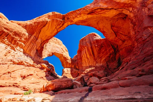 Arches Ulusal Parkı 'nda Çifte Kemer, Utah, ABD