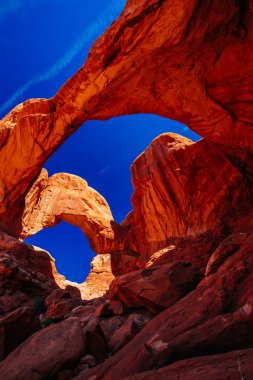 Arches Ulusal Parkı 'nda Çifte Kemer, Utah, ABD