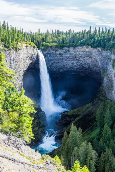 Helmcken fällt, Brunnen grau Provinzpark, BC, Kanada — Stockfoto