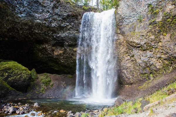 Moul Falls, Wells Gray Provinicial Park, BC, Canadá — Fotografia de Stock