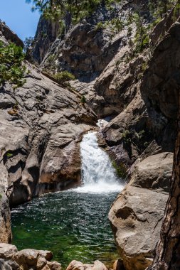 Kükreyen River Falls, Kings Kanyon Np, Cedar Grove, Kaliforniya, U
