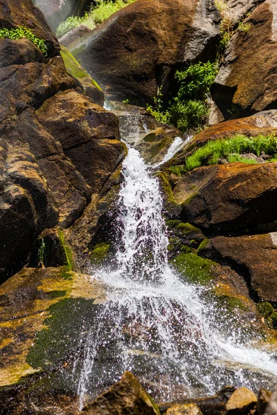 Boz Falls, Sequoia Ulusal Ormanı, Kaliforniya, ABD