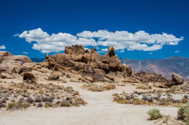 Alabama Hills, Sierra Nevada su aygırı Rock