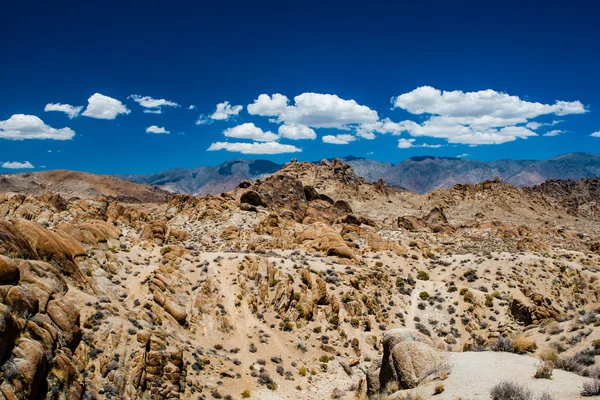 Alabama Hills rock formation, Sierra Nevada — Stock Photo, Image