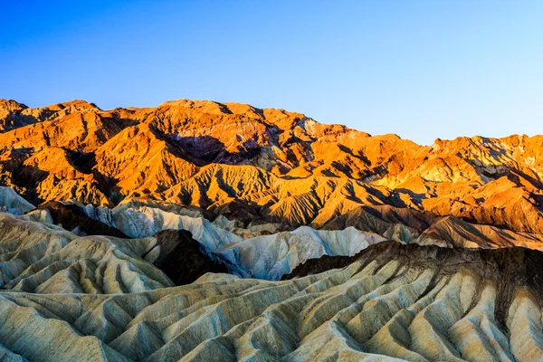 Amanecer en Zabriskie Point, Parque Nacional Death Valley, EE.UU. — Foto de Stock