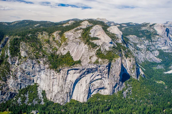 Lodowiec Point w Parku Narodowym Yosemite, Kalifornia, Usa — Zdjęcie stockowe