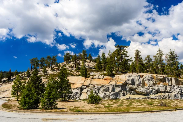 Tioga Pass, Yosemite National Park, Sierra Nevada, USA — Stock Photo, Image