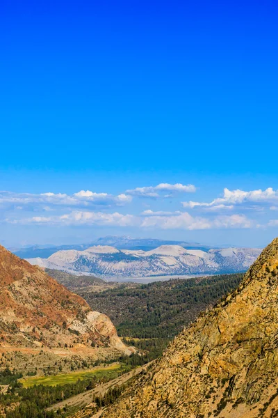 Highway 120, Ramada National Forest, Kalifornie, Usa — Stock fotografie