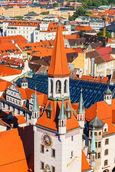 Old Town Hall and red roofs in Munich, Germany — Stock Photo, Image