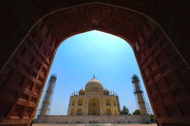 Agra, Uttar Pradesh, Hindistan - Mayıs 2016: Restorasyon çalışması Taj Mahal tesisin 20 Mayıs 2016, Agra, Uttar Pradesh, Hindistan.