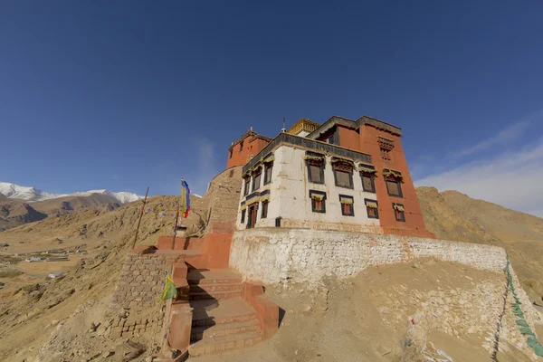 Fort and Namgyal or red gompa is main Buddhist centre in Leh. Ladakh. India — Stock Photo, Image