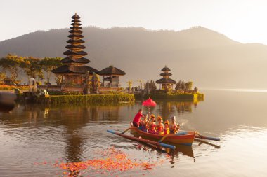 Beratan göl Bali Endonezya, 16 Haziran 2015: Bali köylü