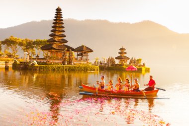 Beratan göl Bali Endonezya, 16 Haziran 2015: Bali köylü