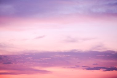 Alacakaranlık zaman arkaplanındaki gökyüzü.