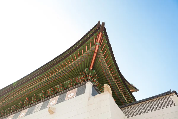 Gyeongbokgung Sarayı kapıda gün zaman - Seul, Kore Cumhuriyeti