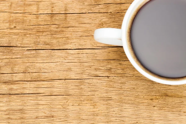 Weiße Keramik Kaffeetasse auf Holztisch — Stockfoto